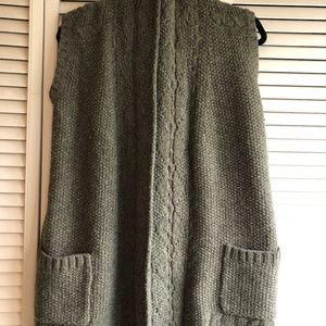 Sweater vest, jade green